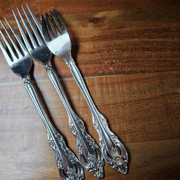 3 Oneida Community SILVER ARTISTRY Dinner Forks 1965 Silverware Flatware - Picture 4 of 10